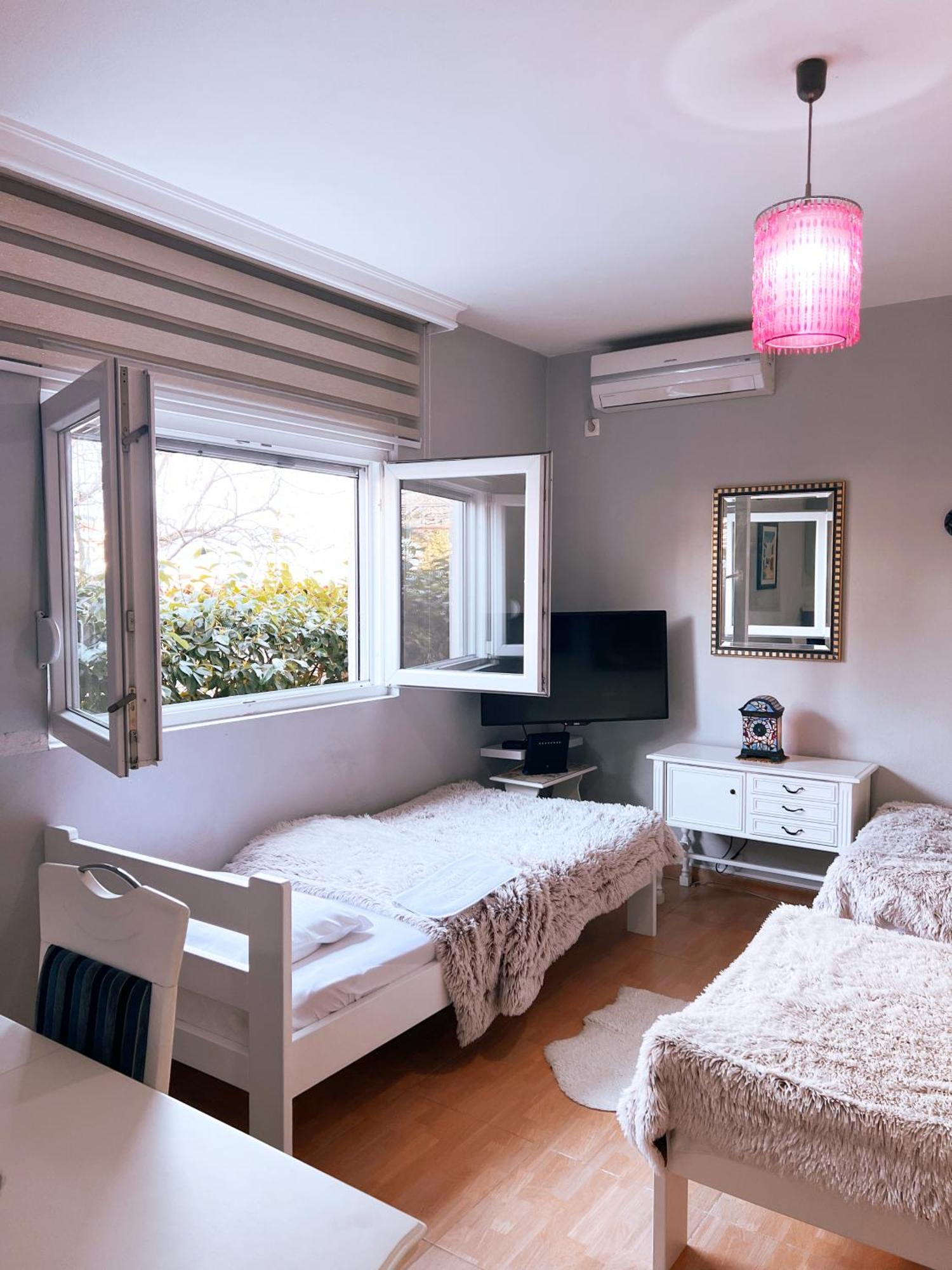 Apartments Aerodrom Подгорица Экстерьер фото